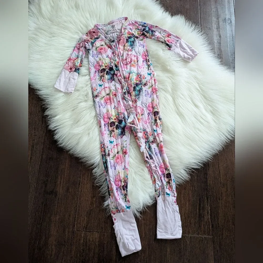 Bums & Roses Killer Queen Ruffle Romper 18-24 Months Pink Floral Skulls Sleeper